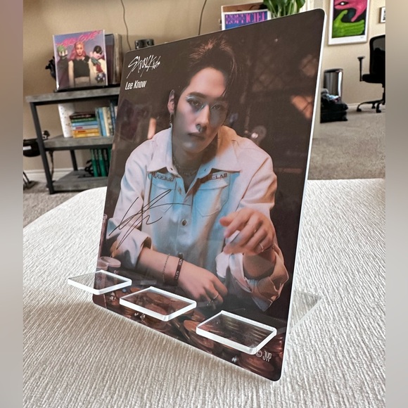 Stray Kids Phone Stand & Bag Charm - Lee Know - Picture 4 of 5